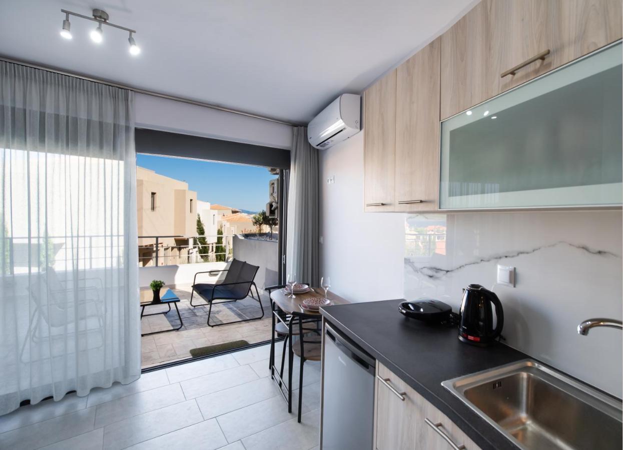 Angelica'S And Irene'S Design Apartments Swimming Pool Nikiana Extérieur photo